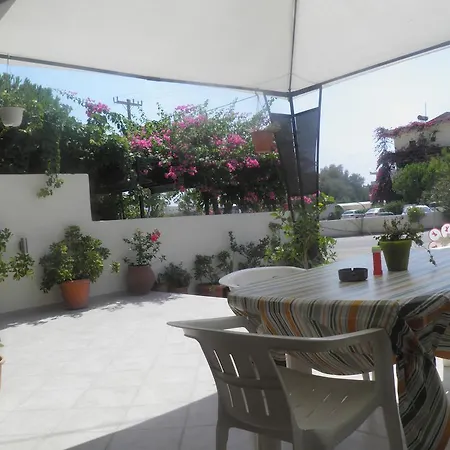 Aparthotel Galaxias 3*